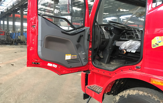 解放J6單橋平板車