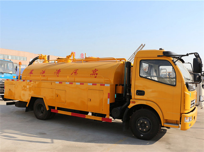 東風多利卡8噸高壓清洗車