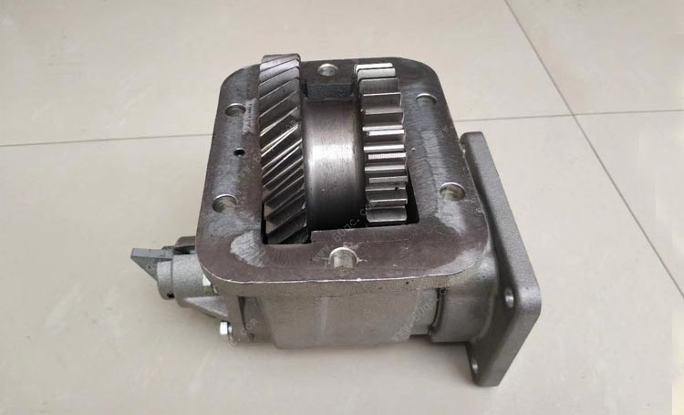 灑水車取力器，油罐車取力器