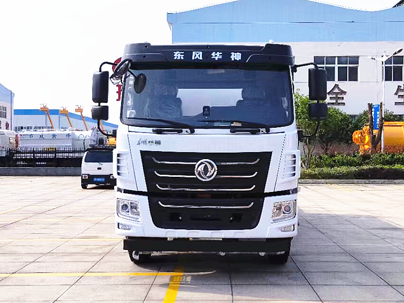 國(guó)六東風(fēng)華神F5灑水車