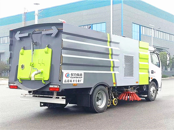 東風(fēng)凱普特8方洗掃車(chē)