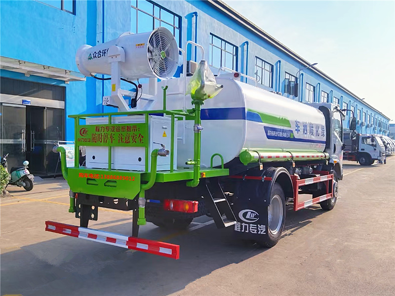 東風(fēng)華神T1霧炮灑水車